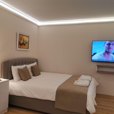 Family Boutique Residence-Free Parking เวลีคอเทอร์โนโว ภายนอก รูปภาพ