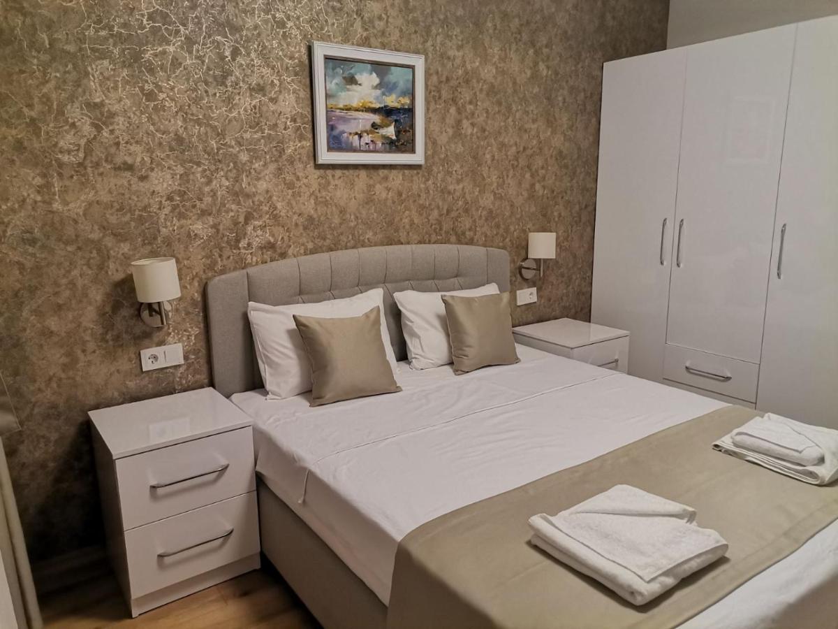 Family Boutique Residence-Free Parking เวลีคอเทอร์โนโว ภายนอก รูปภาพ