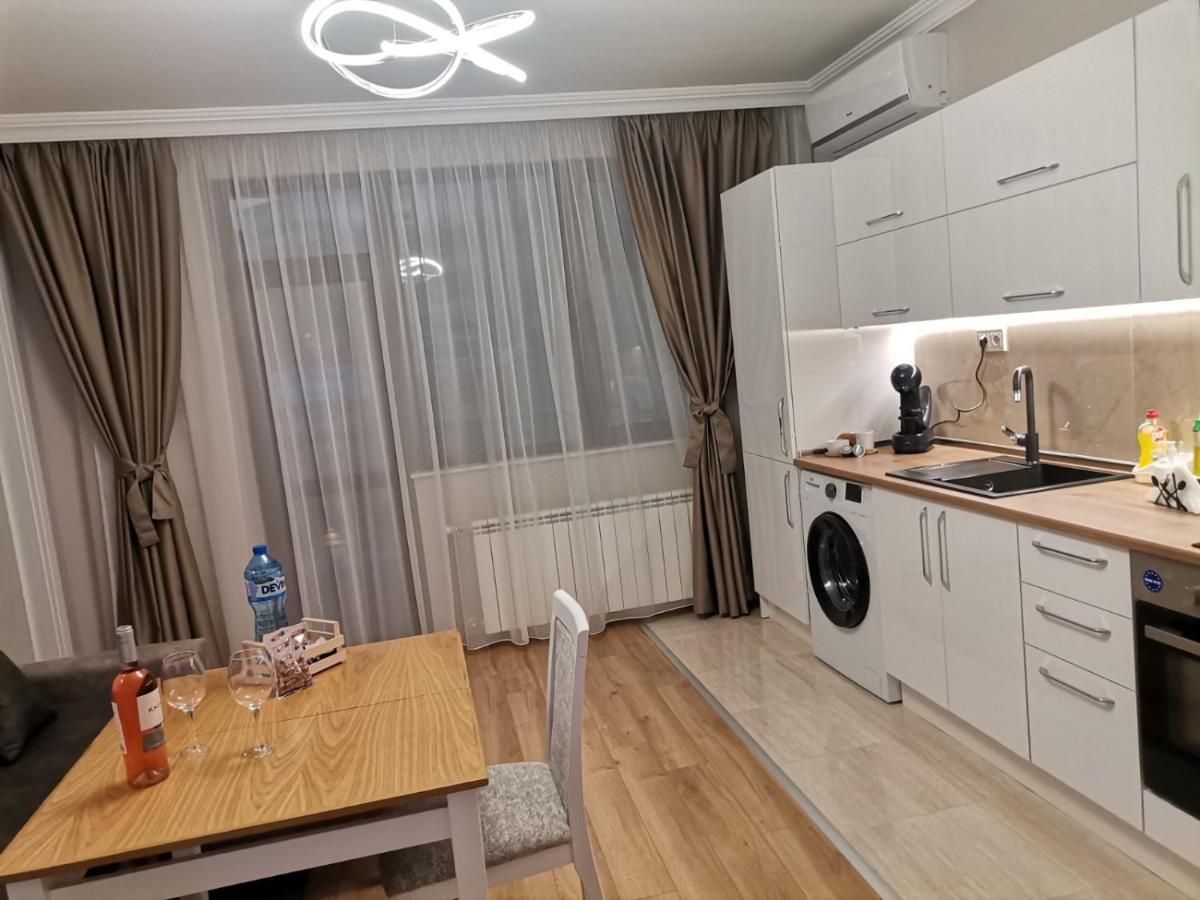 Family Boutique Residence-Free Parking เวลีคอเทอร์โนโว ภายนอก รูปภาพ