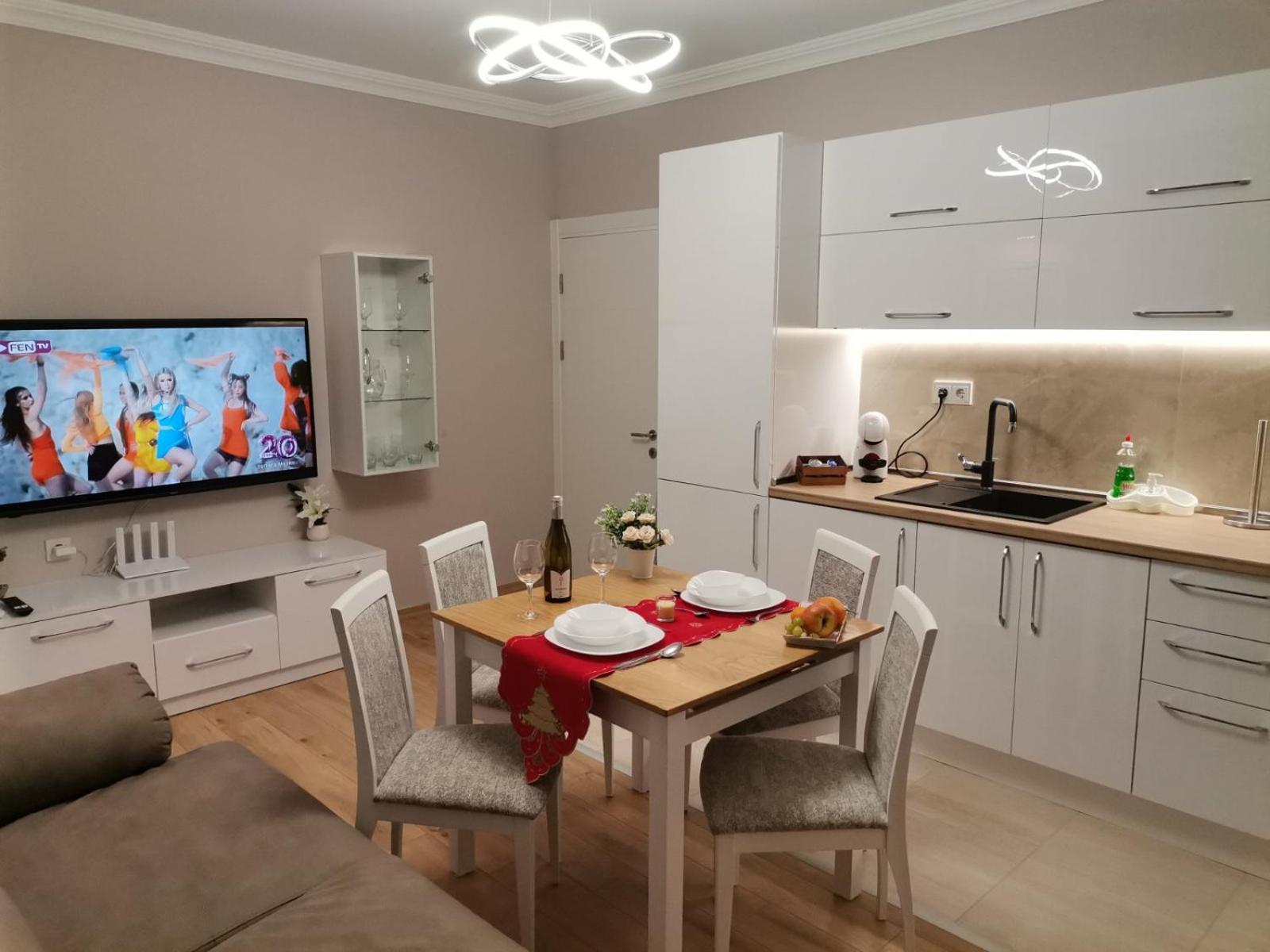 Family Boutique Residence-Free Parking เวลีคอเทอร์โนโว ภายนอก รูปภาพ