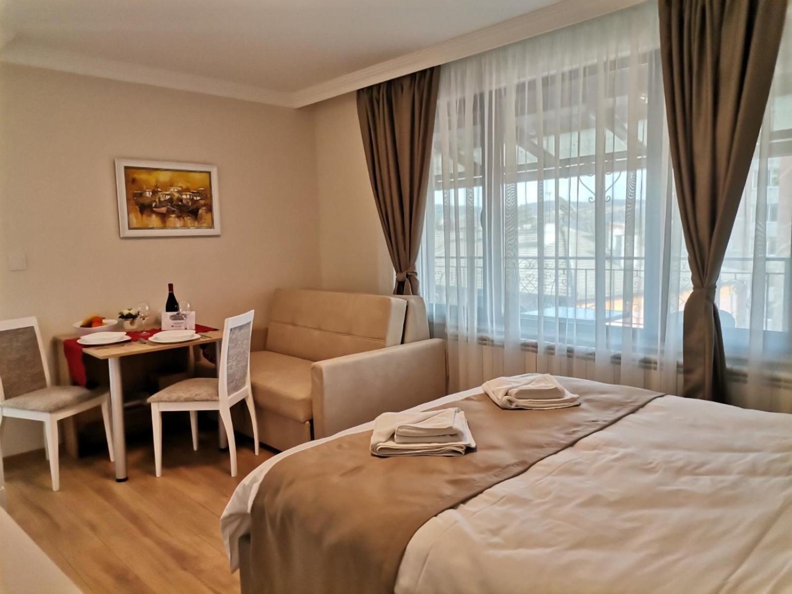 Family Boutique Residence-Free Parking เวลีคอเทอร์โนโว ภายนอก รูปภาพ